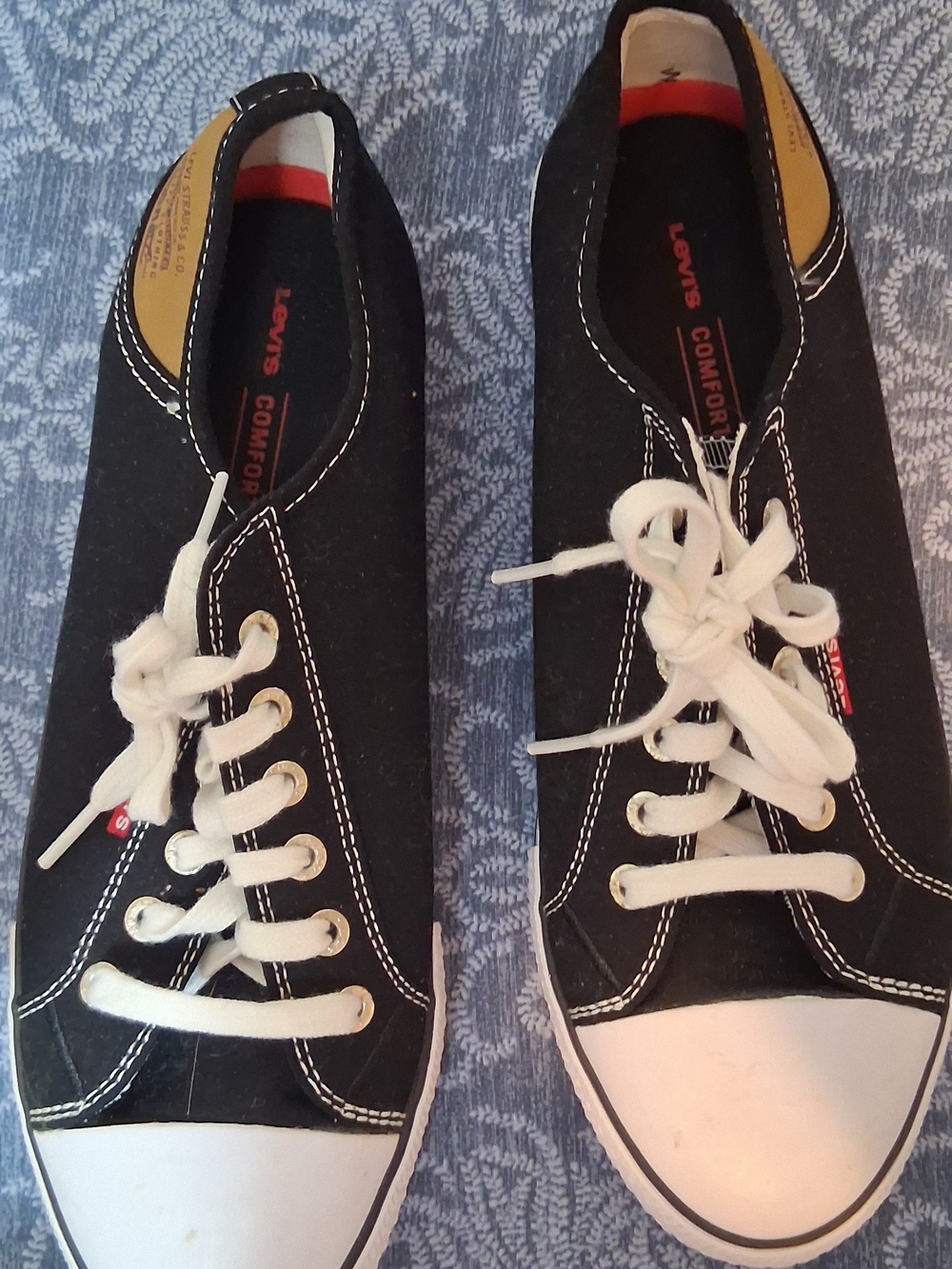 Levi's Black Canvas Low-Top Sneakers with White Accents